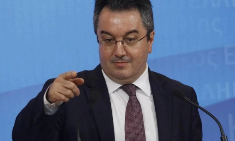 Μόσιαλος: Ξαφνικά όλοι οι επιστήμονες έγιναν ειδικοί για τον κορονοϊό